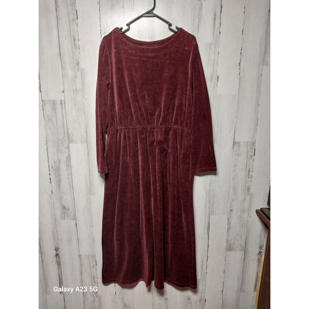 Vermont Country Store Women's Large Burgundy Stretch Velour Dress